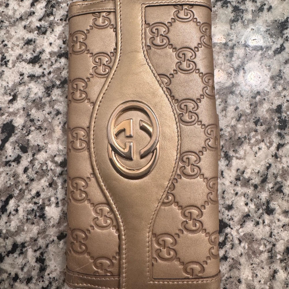 Gold Gucci